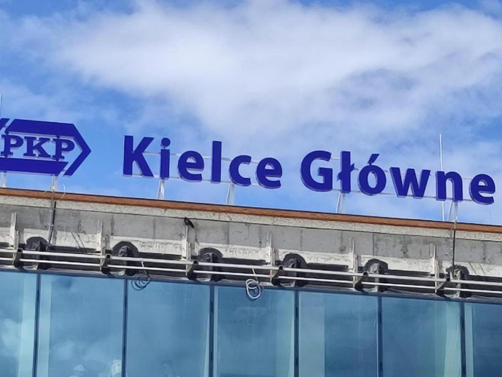 Delfin: With Underground Parking Kielce