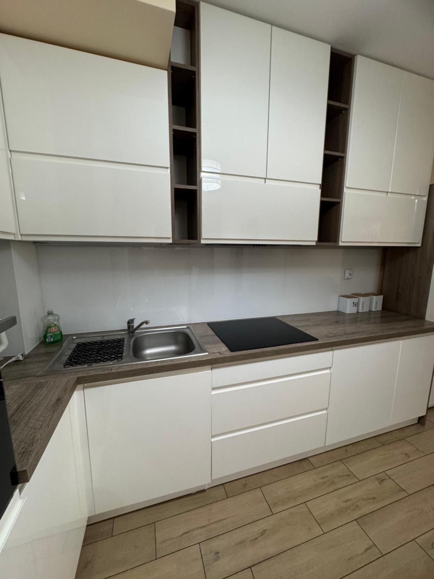 Delfin: With Underground Parking Apartment Kielce
